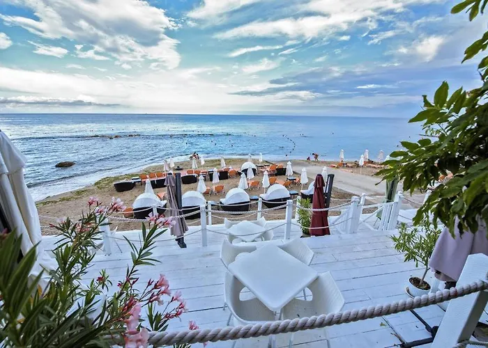 La גולדן סנדס