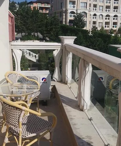 La גולדן סנדס