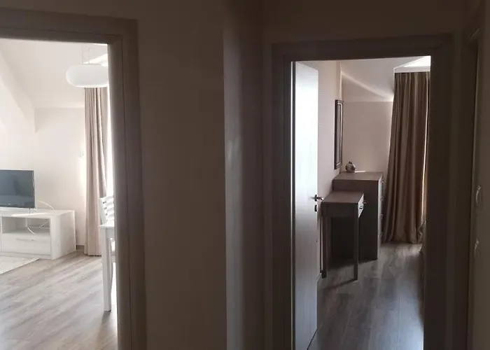 Ξενοδοχείο με διαμερίσματα La 4*