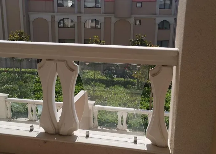 Ξενοδοχείο με διαμερίσματα La 4*