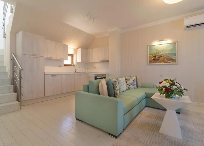 La גולדן סנדס