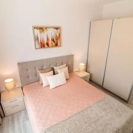 La Hotel de apartamente Nisipurile de Aur