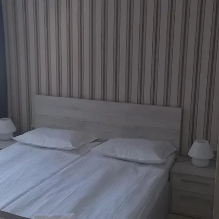 Aparthotel La Golden Sands