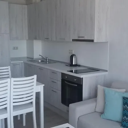 La Hotel de apartamente 4*