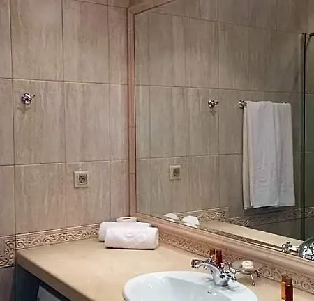 Aparthotel La Golden Sands