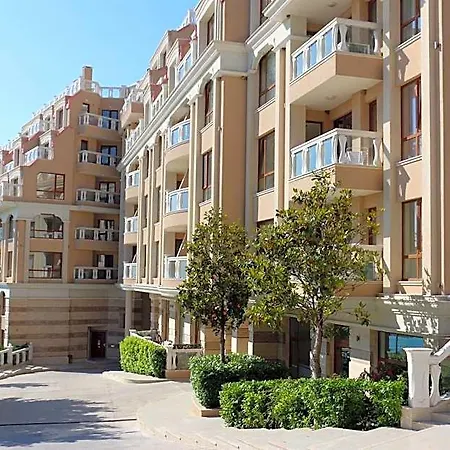La Aparthotel