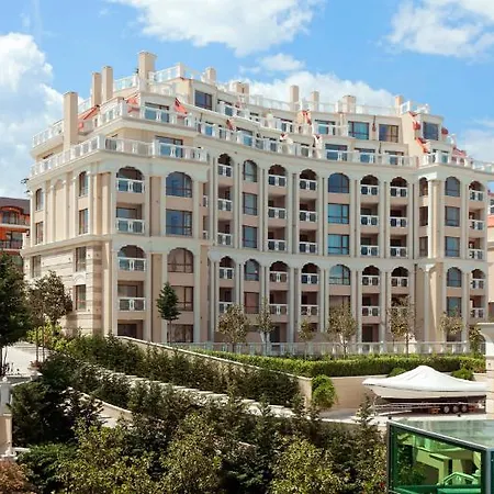 La Golden Sands