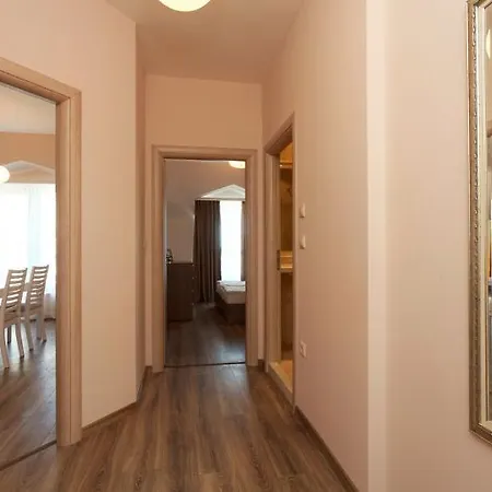 Apartahotel La